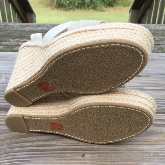 SOLD 💲Frye Suede Espadrilles Charlotte Wedges - Picture 4 of 8